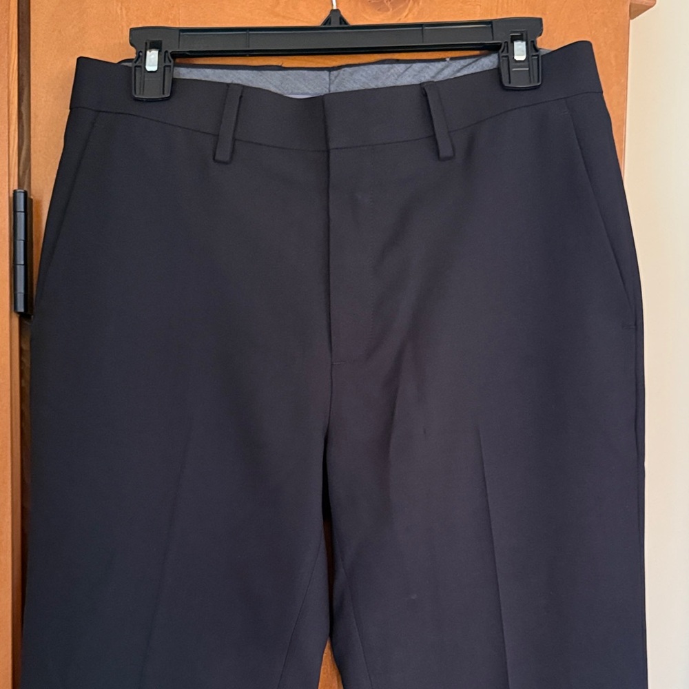 Haggar Classic Black Dress slim fit Pants. Mens 30x32